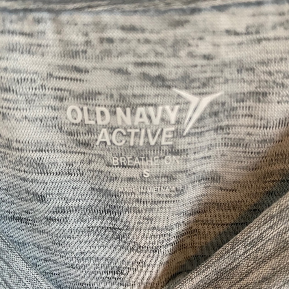 Workout Top - Picture 4 of 4